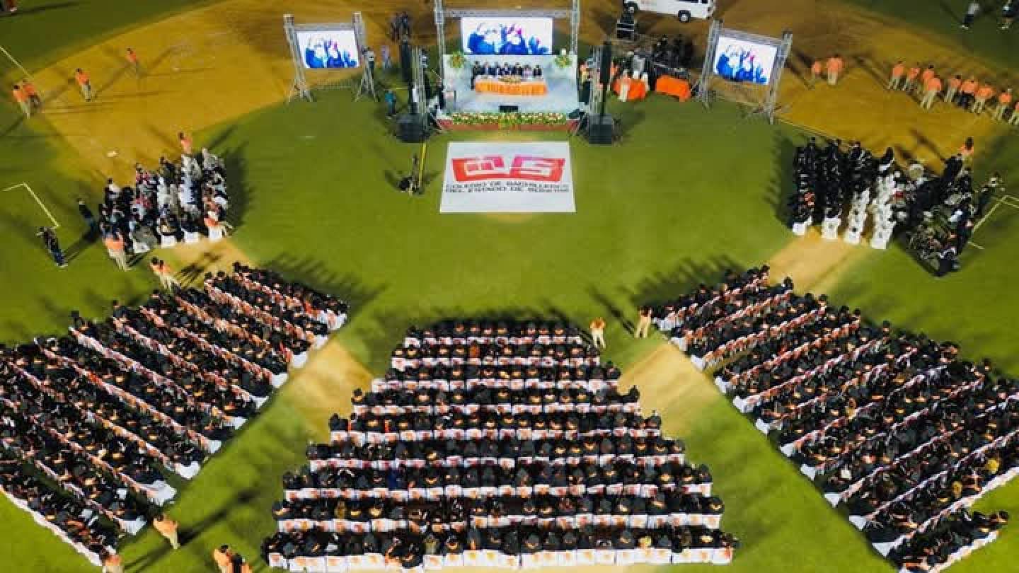 Graduantes de Cobach consolidan prestigio educativo de Sonora